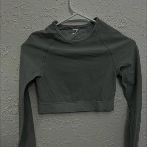 Gym shark workout crop top.